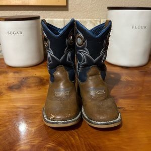 Toddler twisted x boots